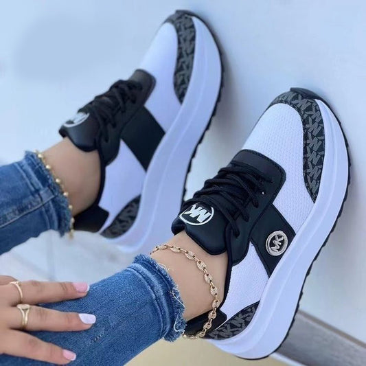 Women Casual Lace Up Shoe